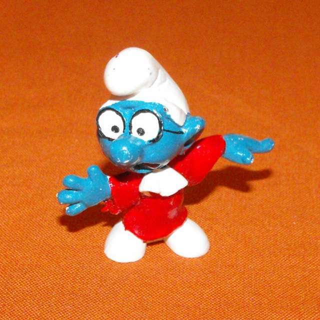 SMURFS 1971 RED ROBE JUDGE SMURF