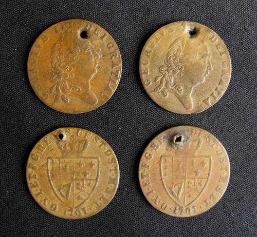 CRAZY R1 START ! LOT OF 4 OLD 1701 GEORGE III GAMING TOKENS