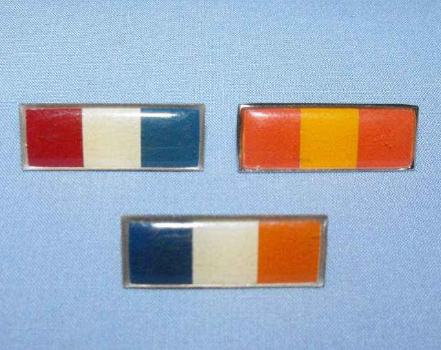 3 SADF METAL BERET BARS