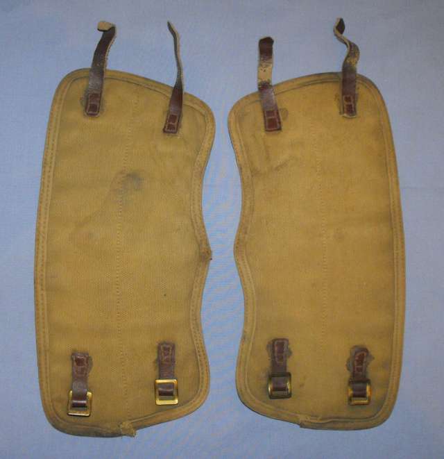 EARLY PAIR OF SADF CANVAS PUTTEES