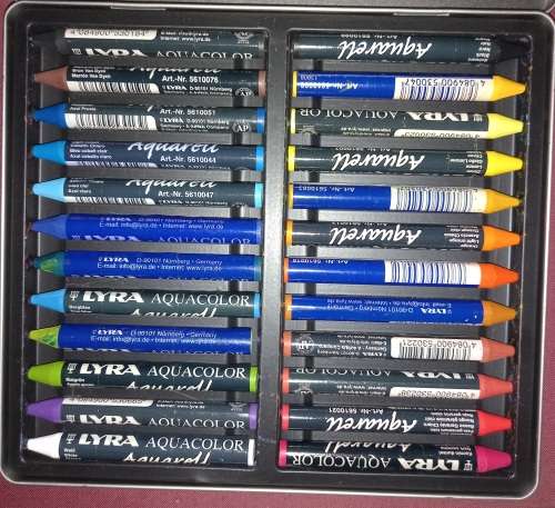 Lyra Acquarelle Aquacolor Wax Crayons - 24 Colours in Metal Box