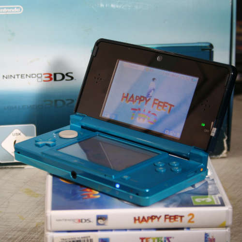 Nintendo 3DS + 4x 3ds Games