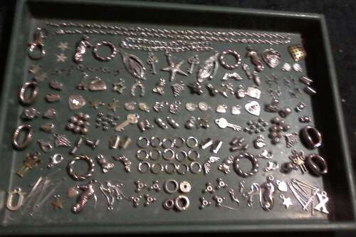 Metal mix  ...bid is for 95pkts for all on photo...chain and bracelet chain