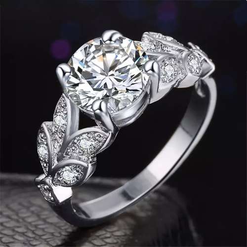 Stunning.. S925 cz engagement ring size 8