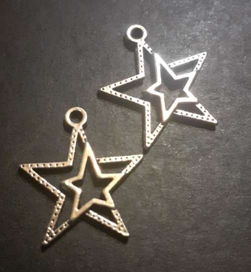 Star pendant 23mm x16mm..antique silver