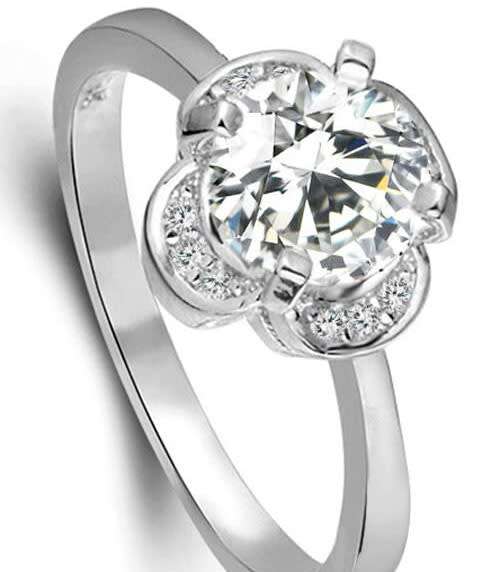S925 cz diamond ring ..flower design size 7