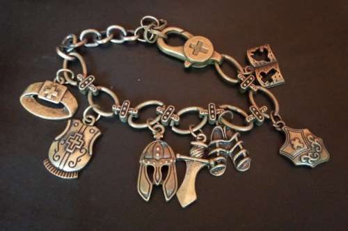 solid antique bronze Armor of God bracelet...lenght 20.5cm with clasp...adjustable