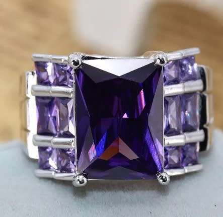 Broad amethyst ring size 7