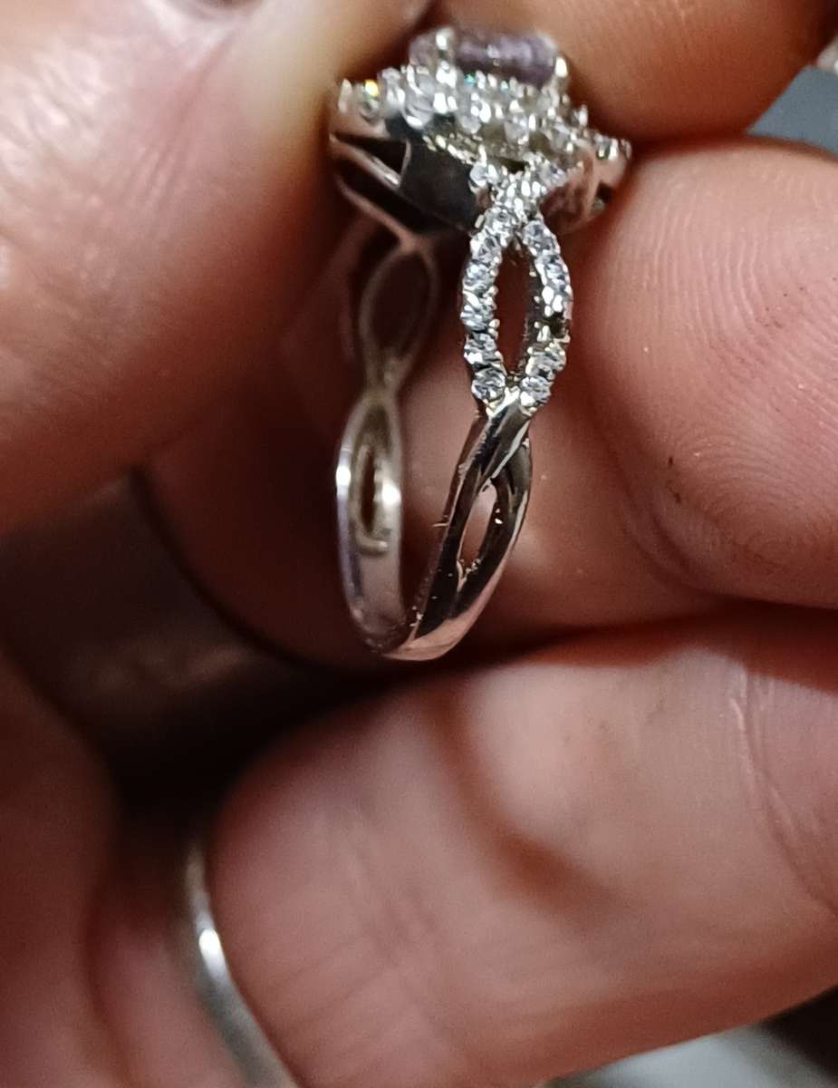 925 exquisite triple set..pls see photos and description..weight 5.3g..size 6