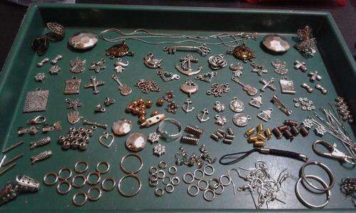 metal mix assorted items(70 pkts bidding on for whole mix)