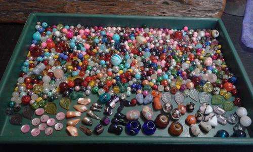 800 glass beads and fancy beads and shell beads and lampwork