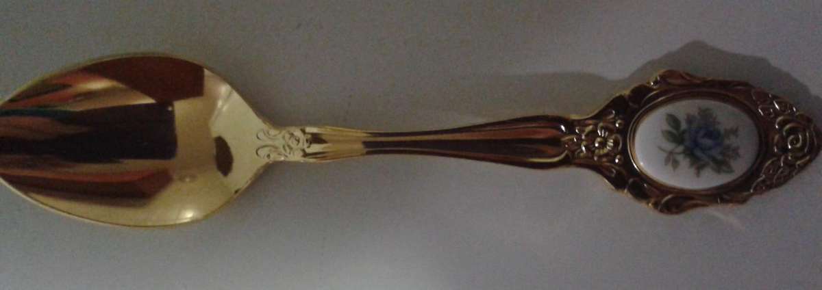 6 piece EETRITE 24ct gold plated teaspoon set