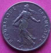 Small collection of coins of France.See photographs and description below.