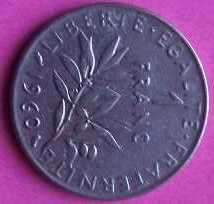 Small collection of coins of France.See photographs and description below.