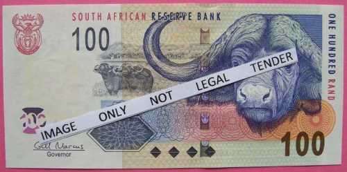 Gill Marcus - 2 X R100.00  notes - Serial No`s : AP 5248604D and BT 1756510DD. See photo`s