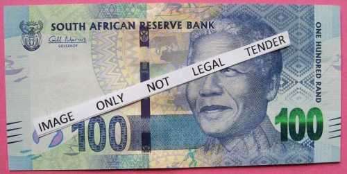 Gill Marcus - 2 X R100.00  notes - Serial No`s : AP 5248604D and BT 1756510DD. See photo`s