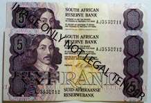 SA R5.00  CL STALS 1st issue Ser. No.AJ3530711 and 2 (2 notes in sequence) See photo's