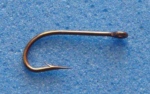 25 Mustad Fly Tying Hooks 3366 Size #14 --  Fly tying/Fly Fishing