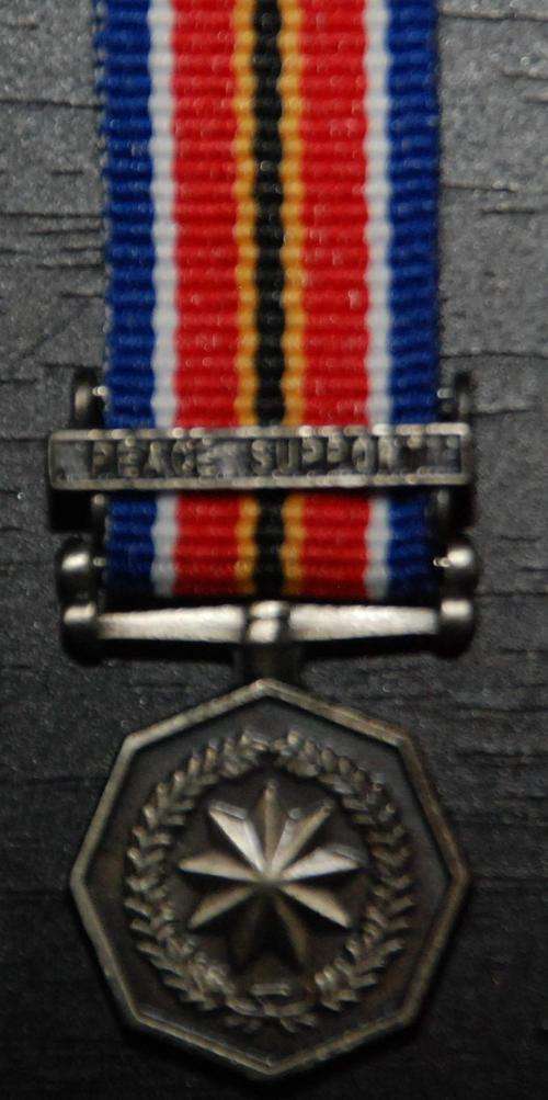 SANDF General service medal (miniature) with Peace Support Bar