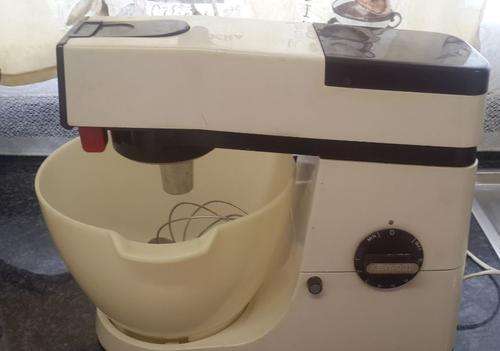 Old Kenwood Mixer with bowl 100 % working!!!!!!!!!!