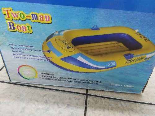 2 man / Two man Inflatable boat with Oars 192cm x 115cm - Bulk Offers Welcome