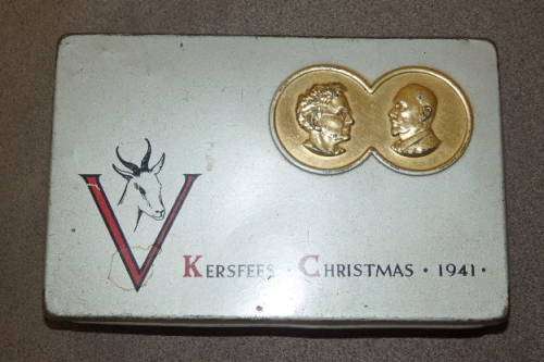 A STUNNING 1945 NEW YEAR TIN FOR THE SOUTH AFRICAN TROOPS IN NORTH AFRICA ISSUED BY JAN SMUTS!!!