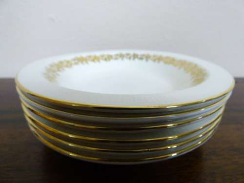 6 VERY ELEGANT VINTAGE "CONTINENTAL SA" DESSERT BOWLS . BEAUTIFUL GOLD TRIMS!