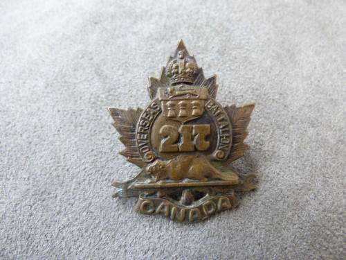 BADGE 217 OF THE CANADIAN EXPEDITIONARY OF WW1. OVERSEAS BATTALION.