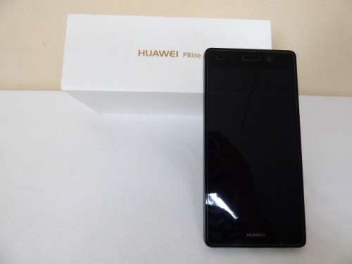 A BRAND NEW HUAWEI P8 LITE CELL PHONE WITH SCREEN PROTECTOR AND COVER. NEW IN THE BOX!!!