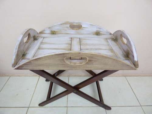 A MAGNIFICENT SHAPED BUTLERS TRAY, OPENS INTO AN OVAL TABLE. STUNNING ON YOUR PATIO!!!