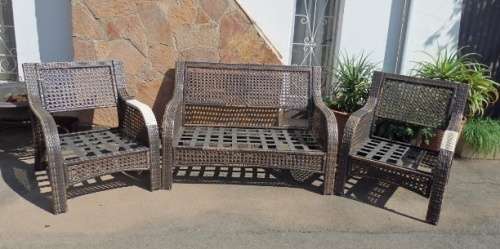 A WONDERFUL 3-PC (ALL-WEATHER RATTAN) OUTDOOR PATIO SET INCLUDING A COUCH AND TWO CHAIRS