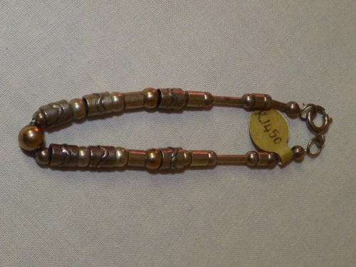 A STUNNING STERLING SILVER (9ct GOLD BALLS) BRACELET WITH BEAUTIFUL BEADS. BEAUTIFUL!!