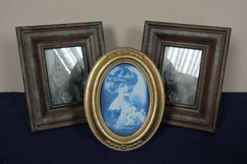 THREE STUNNING "FREE STANDING" PHOTO/ PICTURE FRAMES - IDEAL FOR FAMILY PHOTOS bid/frame