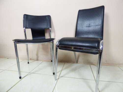 2  VERY SOLID OFFICE/STUDY CHAIRS IN GOOD CONDITION! PERFECT FOR A STUDENT DORM ROOM!!