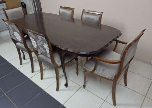 A SPECTACULAR SET OF 6x VINTAGE "NEWLY UPHOLSTERED" DINING ROOM CHAIRS INCLUDING 2 CARVERS bid/chair