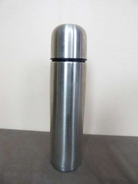 AN AWESOME STAINLESS STEEL  (HOT AND COLD) INSULATED DRINKS FLASK WITH A LID-CUP