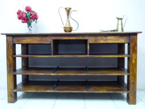 AN EXQUISITE LARGE PINE SIDE SERVER WITH SHELVES, PERFECT FOR THE PATIO/LAPA!!!