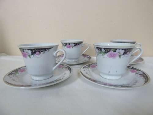 A GORGEOUS SET OF FOUR COLOURFUL TEA CUPS AND SAUCERS, VIBRANT COLOUR ON YOUR TEA TABLE!!!