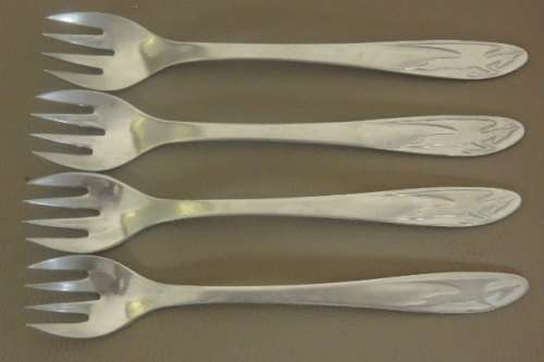A STUNNING SET OF VINTAGE "SAA" FIRST CLASS AND BUSINESS CLASS STAINLESS STEEL FORKS w/ THE SAA LOGO