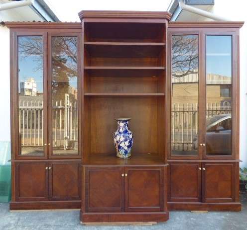 A MAGNIFICENT SPECIALLY COMMISSIONED LARGE CABINET w SPECTACULAR GLASS DOORS. SUPERB QUALITY!!