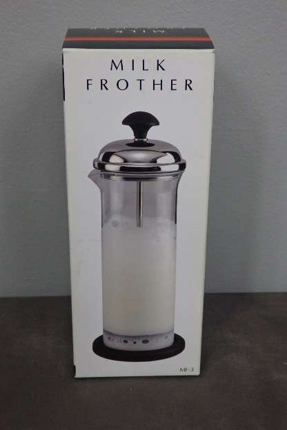 A STUNNING BOXED GLASS MILK FROTHER IN FANTASTIC CONDITION - NEVER USED!!!
