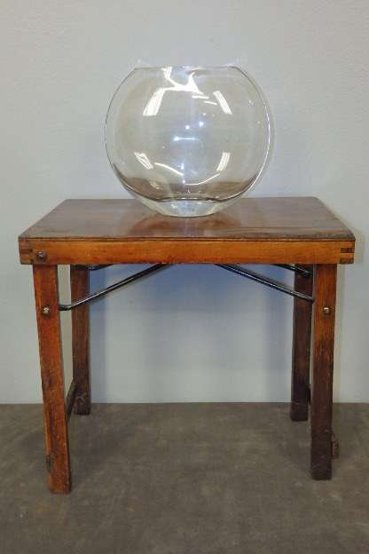 A WONDERFUL WOODEN "FOLD-DOWN" OCCASIONAL TABLE WITH METAL STRUTS = PERFECT FOR CAMPING & FISHING