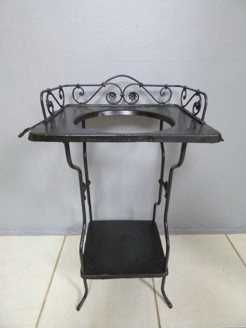 A BEAUTIFUL ANTIQUE GERMAN MADE ORNATE METAL WASH STAND WITH TOWEL RAILS. WOW!! FABULOUS!!
