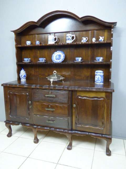 AN UNQUESTIONABLY BEAUTIFUL ANTIQUE SOLID IMBUIA WELSH DRESSER, BEAUTIFUL & ELEGANT!!!