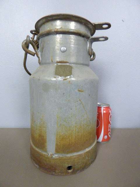 A FANTASTIC VINTAGE H&H "1 GALLON" MILK CANISTER WITH LOADS OF CHARM & CHARACTER!