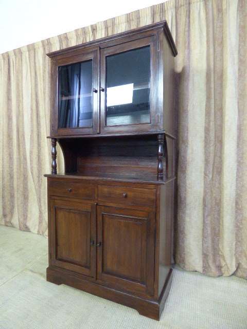 A FANTASTIC LARGE MAHOGANY CABINET w STUNNING GLASS DOORS & SHELF, CUPBOARDS & 2 DRAWERS!!