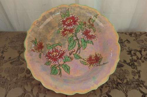 A SPECTACULAR (LARGE) ROYAL DOULTON PORCELAIN BOWL IN THE CHRYSANTHEMUM (D6299) PATTERN