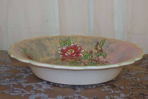A SPECTACULAR (LARGE) ROYAL DOULTON PORCELAIN BOWL IN THE CHRYSANTHEMUM (D6299) PATTERN