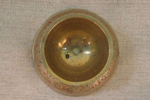 A STUNNING HAND ENGRAVED BUDDHIST BRASS CLAW BELL/ MANTRA BELL WITH BEAUTIFUL DETAILING