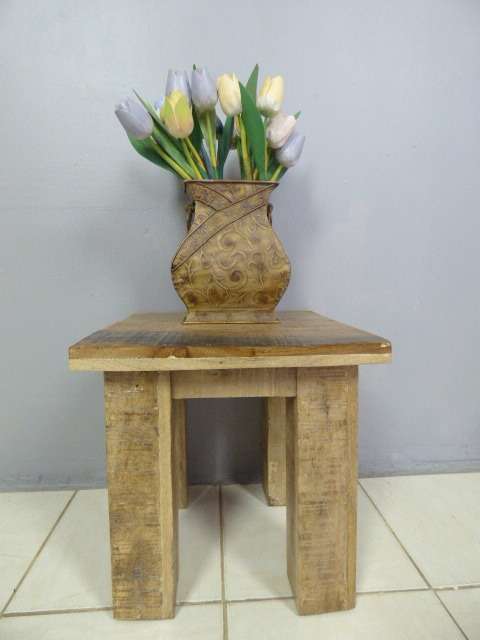 2 STUNNING UPMARKET BLOCK & CHISEL ALL PURPOSE/COFFEE TABLES. FABULOUS AROUND THE HOME!!Bid/table
